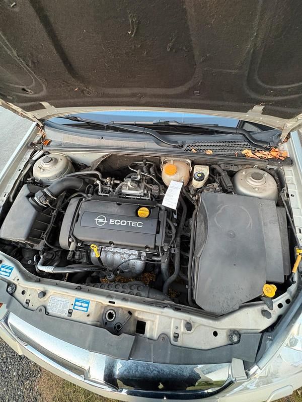 Gebraucht Opel Vectra 140 PS (102 kW) 2006 Silber Limousine