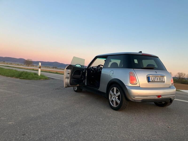 Silber Gebraucht 2005 Mini ONE Kleinwagen | 3.700 € (Etwas zu teuer) - Bild 1/3
