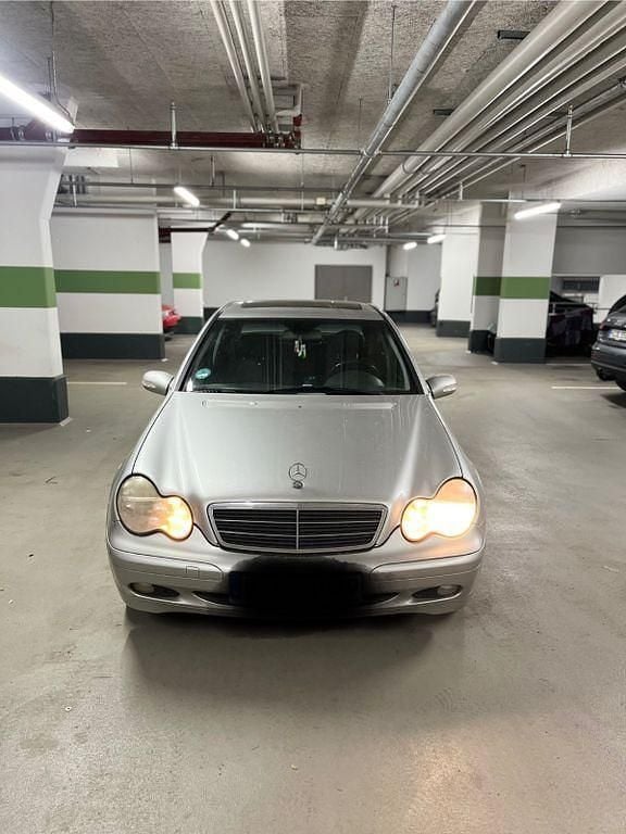 Silber Gebraucht 2000 Mercedes C180 Classic Limousine | 700 € (Superpreis) - Bild 1/2