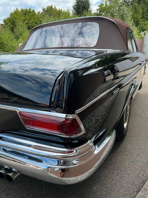 Gebraucht Mercedes 300 160 PS (117 kW) 1965 Schwarz Cabrio