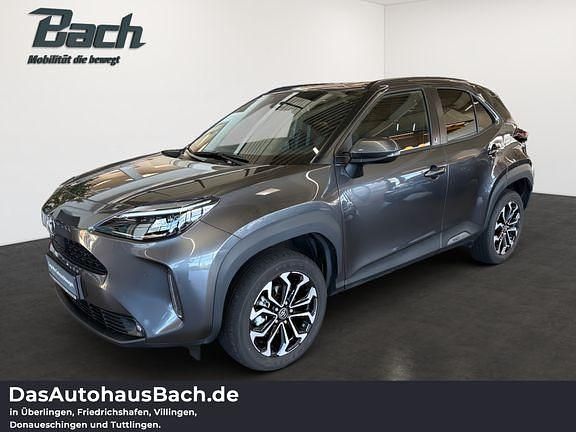 Marlingrau metallic Gebraucht 2024 Toyota Yaris Hybrid Plus | 26.990 € (Guter Preis) - Bild 1/4