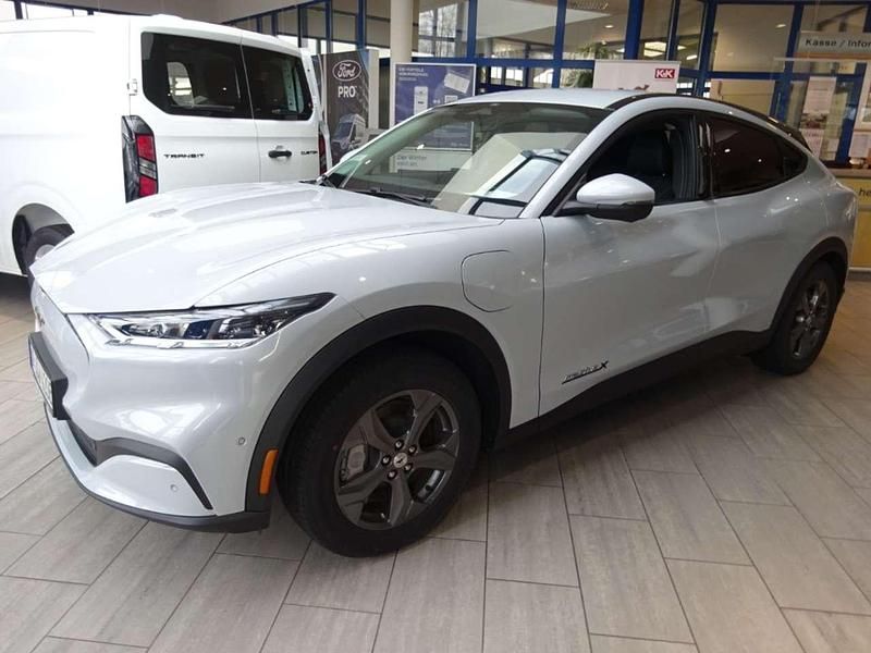 Gebraucht Ford Mustang Mach-E Basis 216 kW (294 PS) 2023 Space white SUV