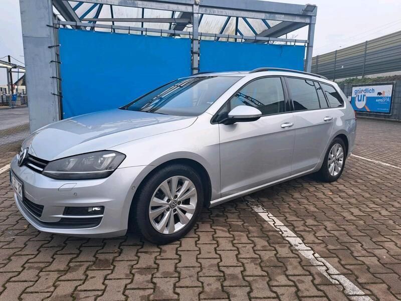 Silber Gebraucht 2014 VW Golf VII Comfortline Kombi | 6.700 € (Superpreis) - Bild 1/4