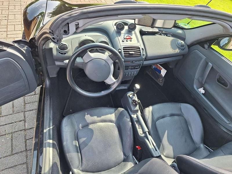 Schwarz Gebraucht 2004 Smart Roadster Cabrio | 4.999 € (Fairer Preis) - Bild 1/4
