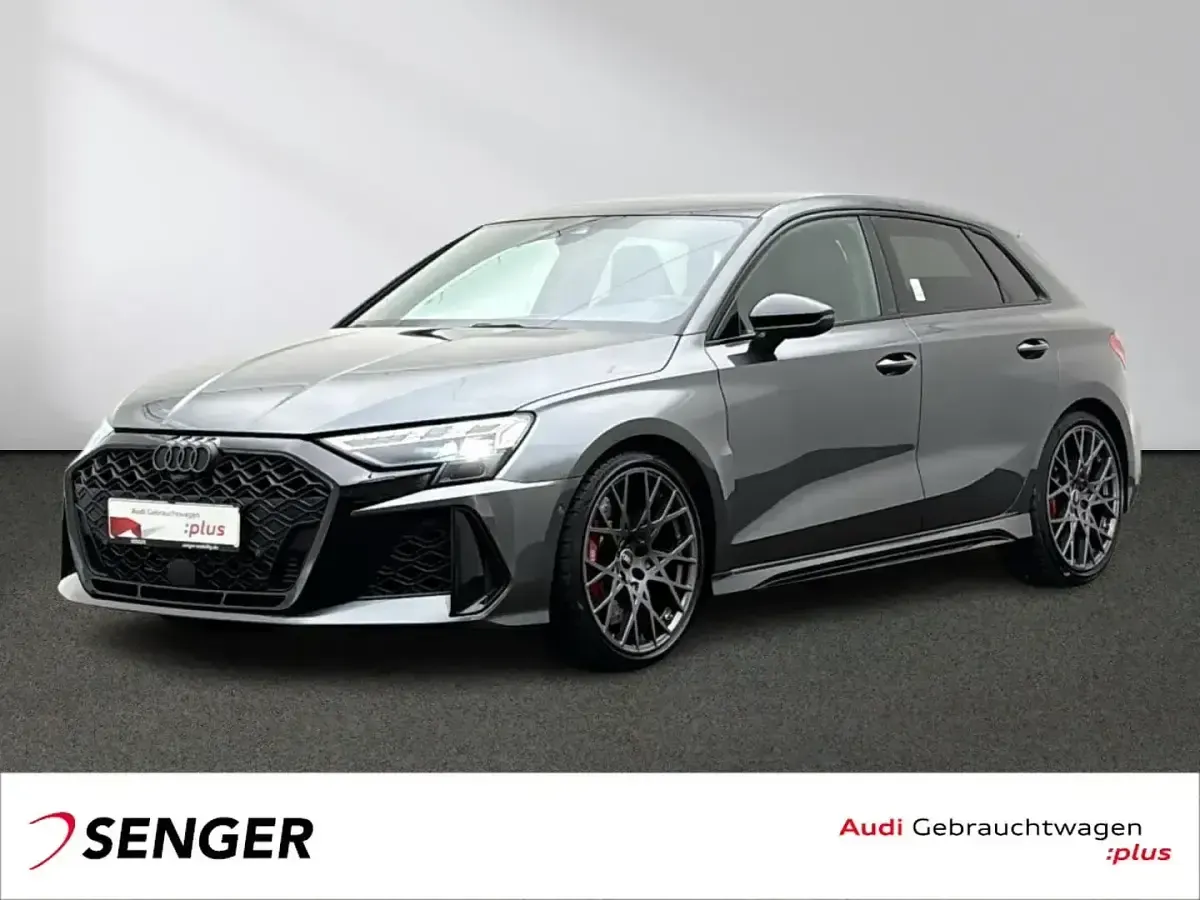 Gebraucht Audi RS3 Sportback Ambiente 400 PS (294 kW) 2025 Kleinwagen
