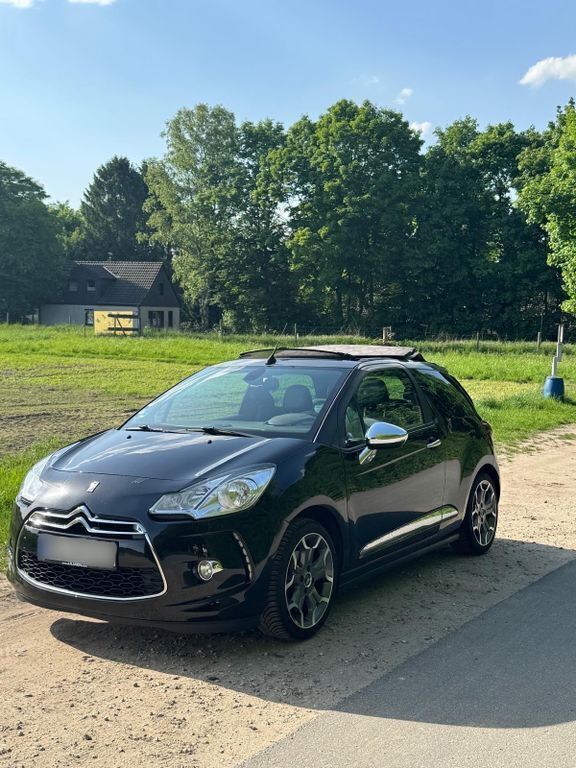 Schwarz Gebraucht 2013 Citroën DS3 Cabriolet Cabrio | 5.900 € (Superpreis) - Bild 1/4