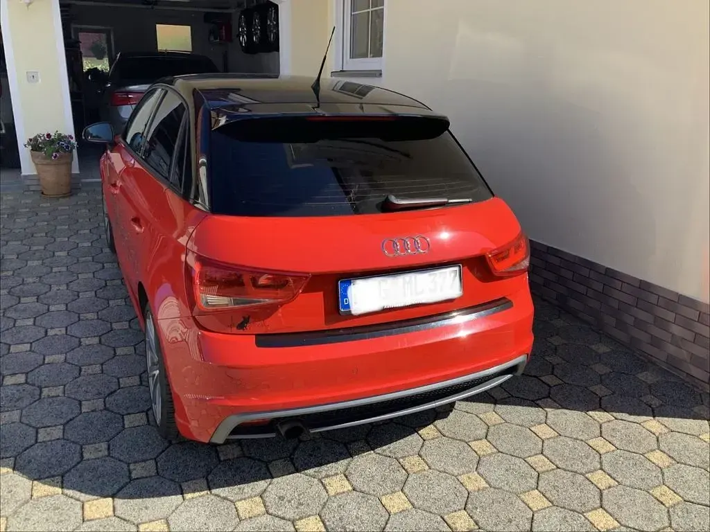 Gebraucht Audi A1 Sportback S-Line 86 PS (63 kW) 2013 Rot Kleinwagen