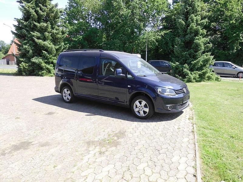 Night blue metallic Gebraucht 2013 VW Caddy Maxi Comfortline Van / Kleinbus | 9.999 € (Guter Preis) - Bild 1/4