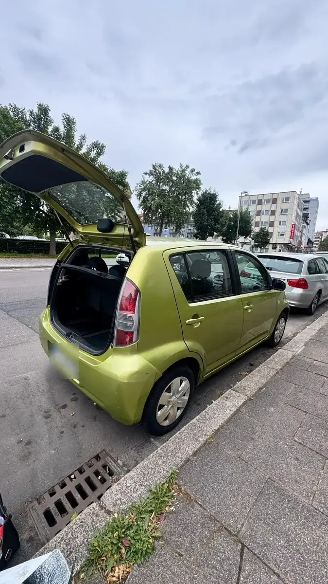 Gebraucht Daihatsu Sirion 69 PS (50 kW) 2007 Grün Kleinwagen