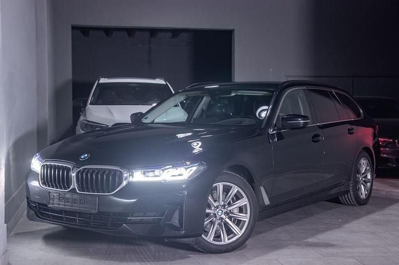 Gebraucht BMW 540 Performance 340 PS (250 kW) 2022 Schwarz Kombi