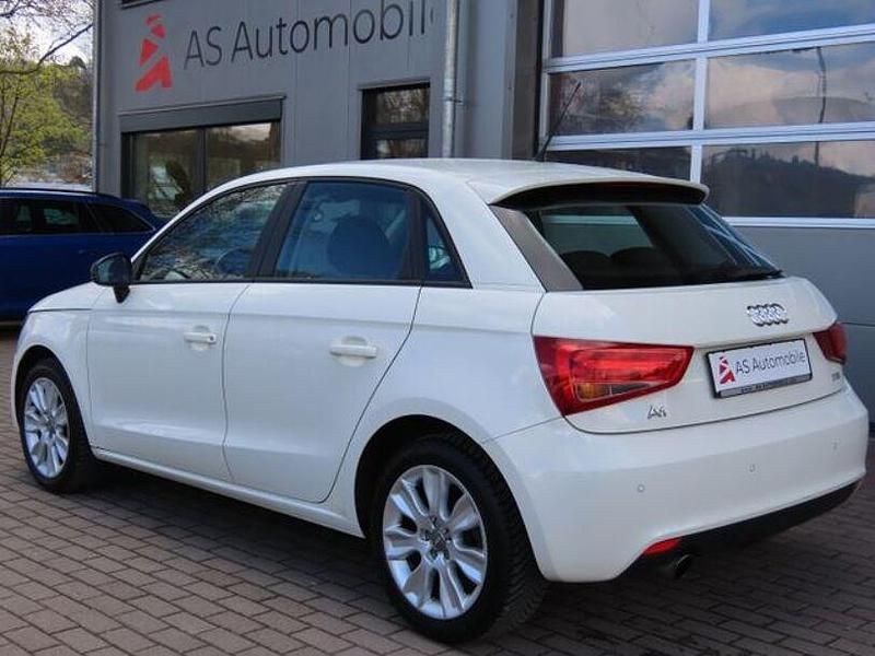 Gebraucht Audi A1 Sportback Ambition 86 PS (63 kW) 2014 Amalfiweiss Kleinwagen
