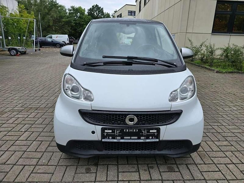 Weiß Gebraucht 2015 Smart ForTwo Coupé Coupé | 5.999 € (Fairer Preis) - Bild 1/4