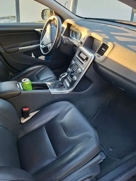 Gebraucht Volvo V60 CC 190 PS (139 kW) 2016 Schwarz Kombi