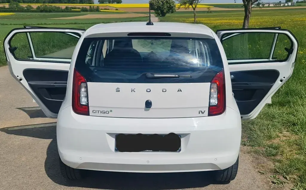 Gebraucht Skoda Citigo-e IV Style 61 kW (83 PS) 2020 Weiß Kleinwagen