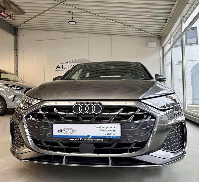 Gebraucht Audi A3 S-Line 150 PS (110 kW) 2025 Daytonagrau perleffekt Kombi