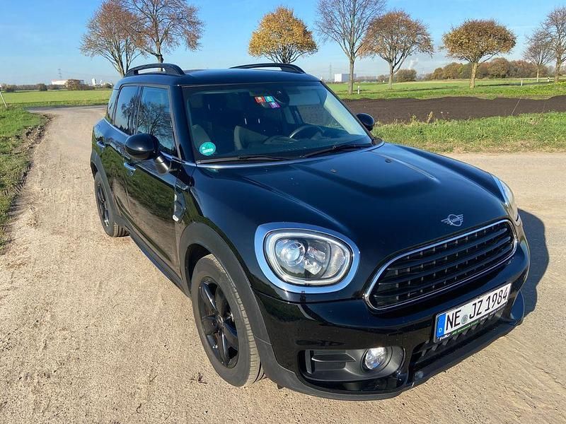 Schwarz Gebraucht 2019 Mini One Countryman Chili SUV | 16.800 € (Fairer Preis) - Bild 1/4