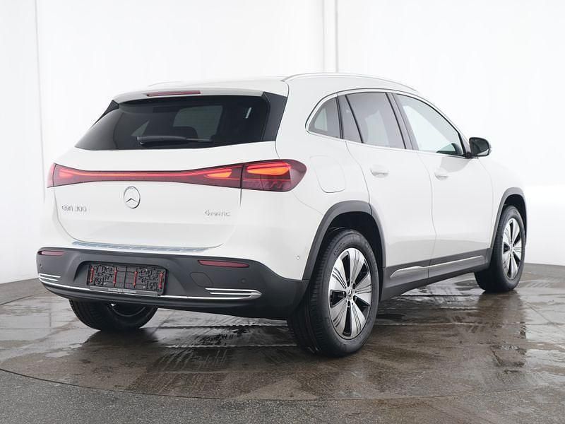 Gebraucht Mercedes EQA300 Progressive 167 kW (228 PS) 2025 Unilack polarweiß SUV