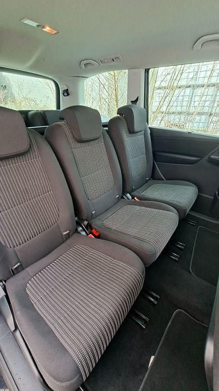 Second-hand Seat Alhambra 150 CP (110 kW) 2018 Negru Monovolum