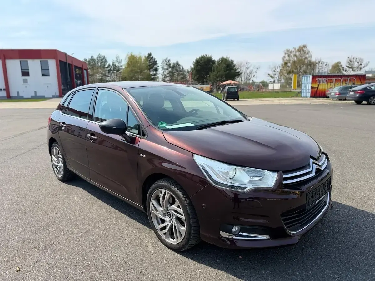 Gebraucht Citroën C4 Exclusive 156 PS (114 kW) 2011 Rot Limousine
