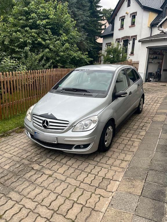 Silber Gebraucht 2007 Mercedes B170 Van / Kleinbus | 3.599 € (Etwas zu teuer) - Bild 1/4