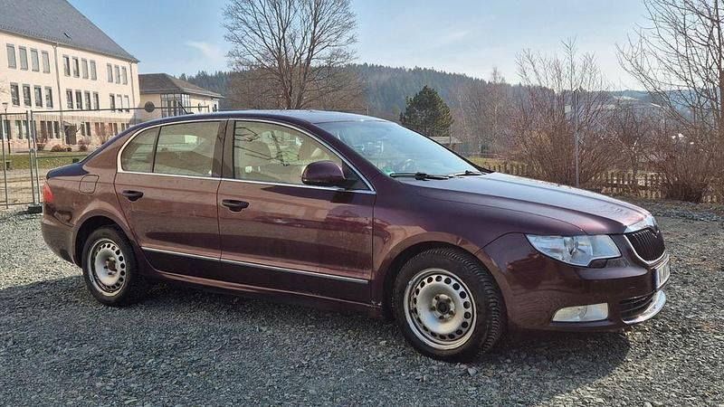Gebraucht Skoda Superb Elegance 170 PS (125 kW) 2008 Rot Limousine