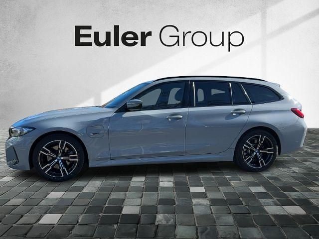 Gebraucht BMW 320e Performance 204 PS (150 kW) 2022 Grau Kombi