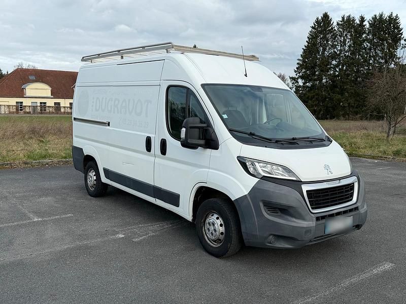 Gebraucht Peugeot Boxer 110 PS (80 kW) 2015 Weiß Van