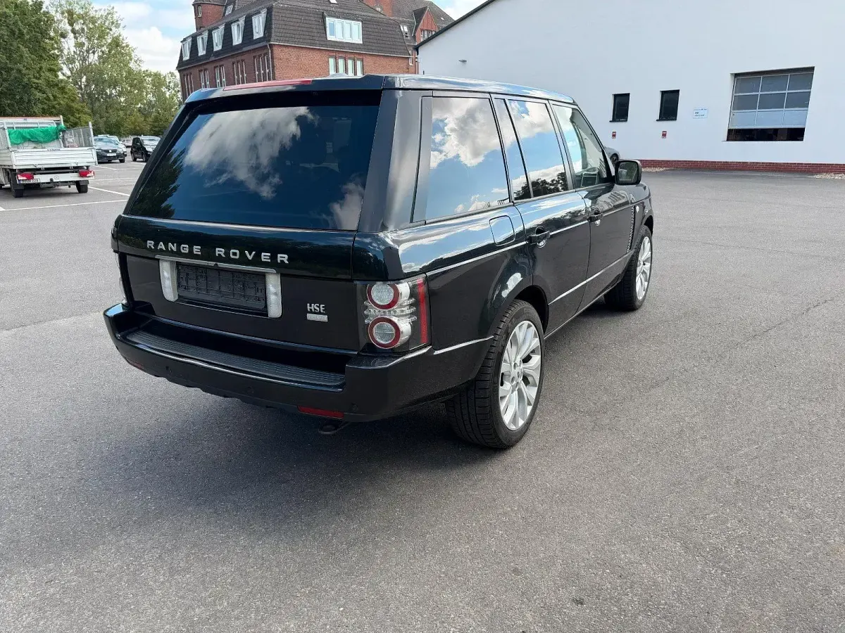 Gebraucht Land Rover Range Rover Vogue 312 PS (229 kW) 2012 Blau SUV