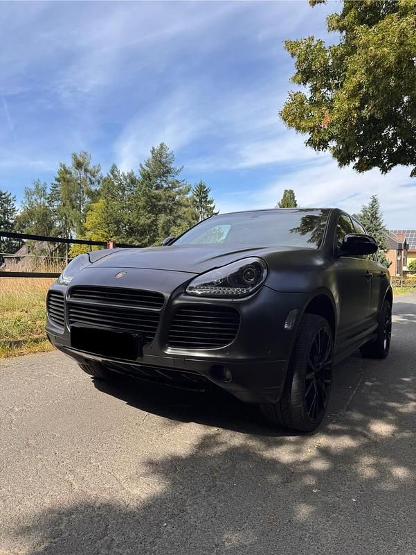 Grau Gebraucht 2004 Porsche Cayenne Turbo S SUV | 4.999 € - Bild 1/4