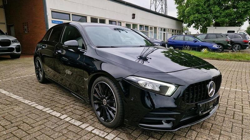 Gebraucht Mercedes A200 AMG 150 PS (110 kW) 2021 Schwarz Limousine