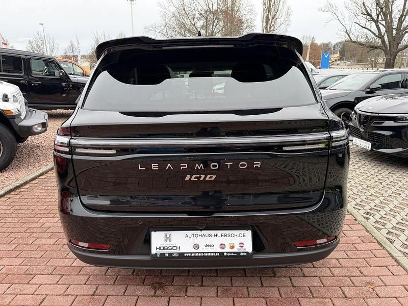 Neu Leapmotor C10 439 kW (598 PS) 2026 Schwarz SUV