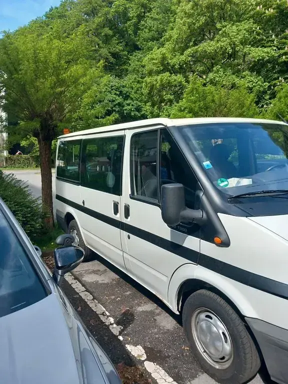 Używany Ford Transit 86 KM (63 kW) 2004 Biały Minivan