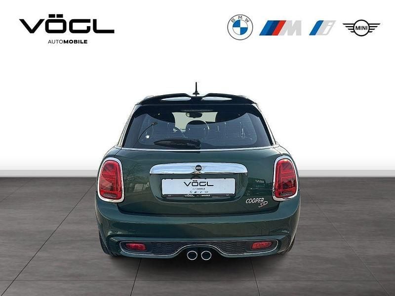 Gebraucht Mini Cooper SD Chili 170 PS (125 kW) 2019 British racing green Kleinwagen
