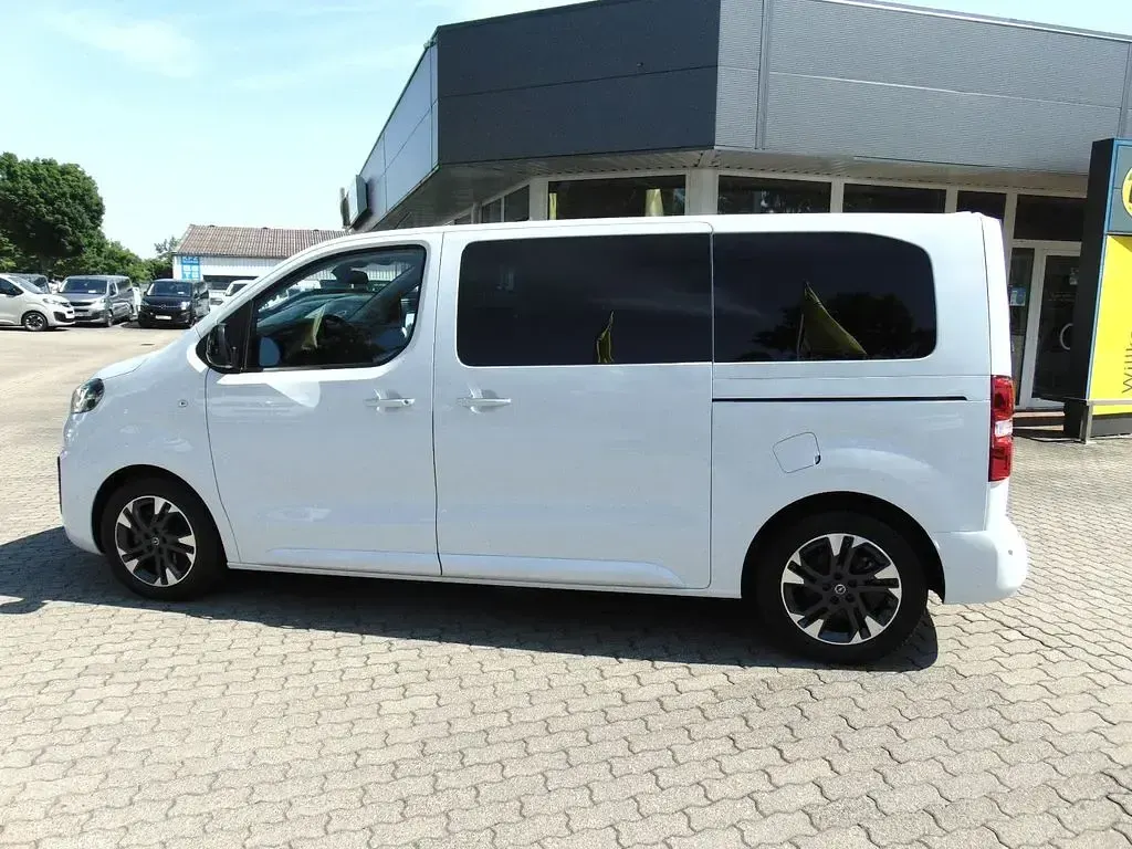 Gebraucht Opel Zafira Life 177 PS (130 kW) 2023 Weiß Van / Kleinbus