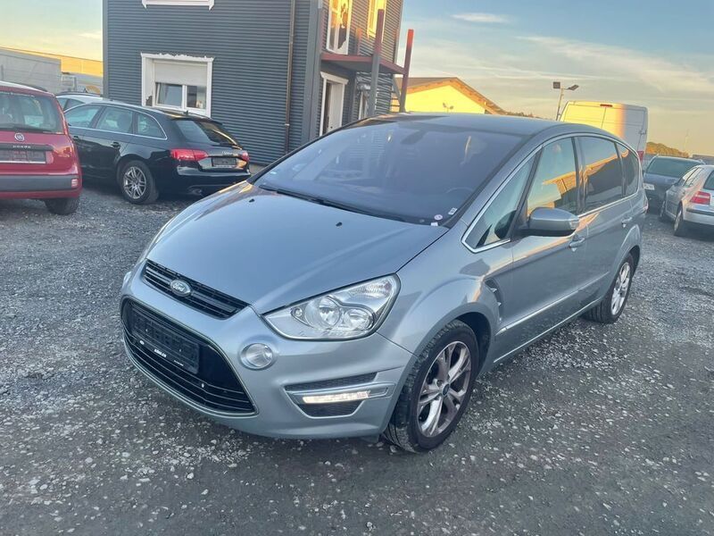 Gebraucht Ford S-MAX Titanium 163 PS (119 kW) 2015 Silber Van / Kleinbus