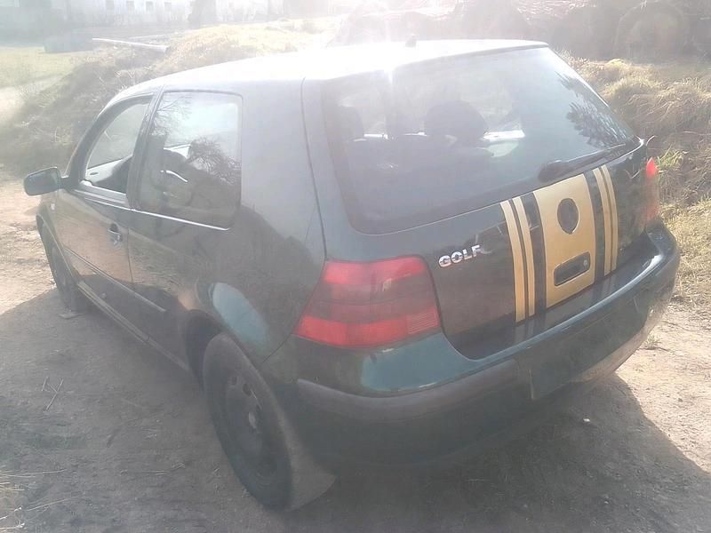 Gebraucht VW Golf IV 75 PS (55 kW) 2001 Grün Kleinwagen