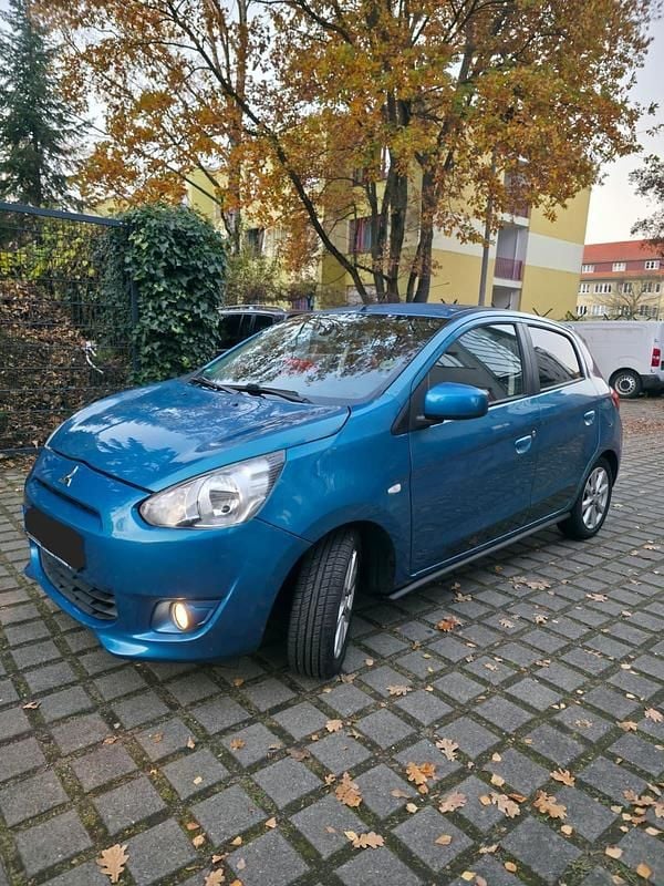 Blau Gebraucht 2013 Mitsubishi Space Star Kleinwagen | 2.500 € (Guter Preis) - Bild 1/4