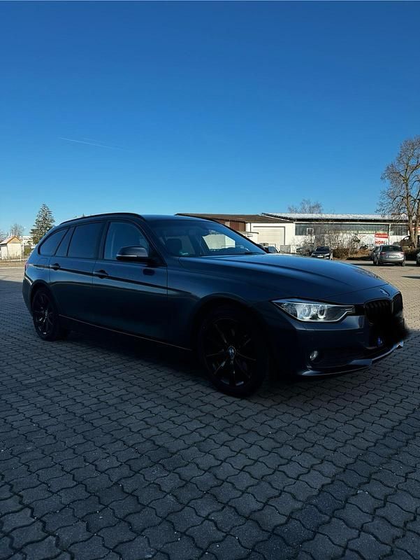Gebraucht BMW 320 184 PS (135 kW) 2014 Grau Kombi