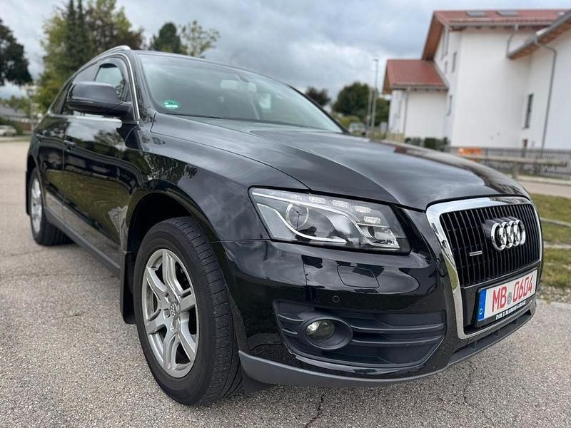Schwarz Gebraucht 2011 Audi Q5 Ambiente SUV | 11.999 € (Guter Preis) - Bild 1/4