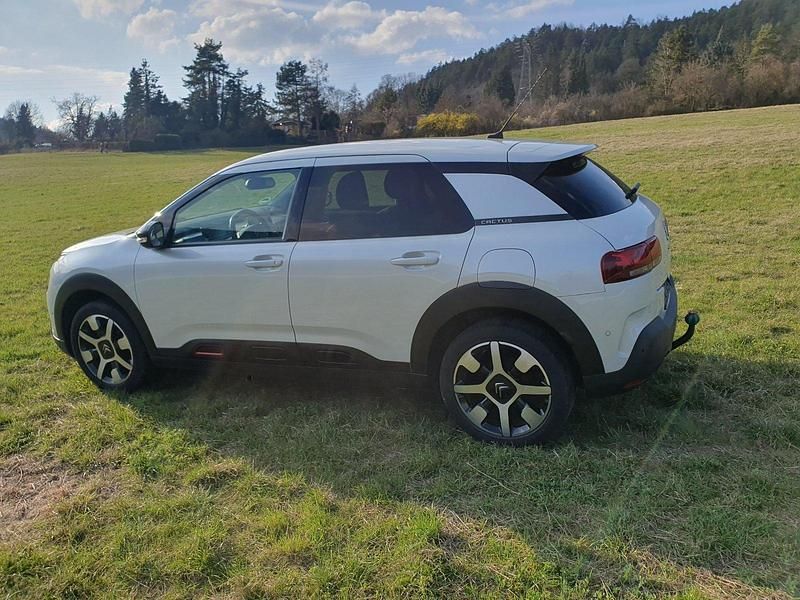 Gebraucht Citroën C4 Shine 99 PS (72 kW) 2018 Weiß SUV