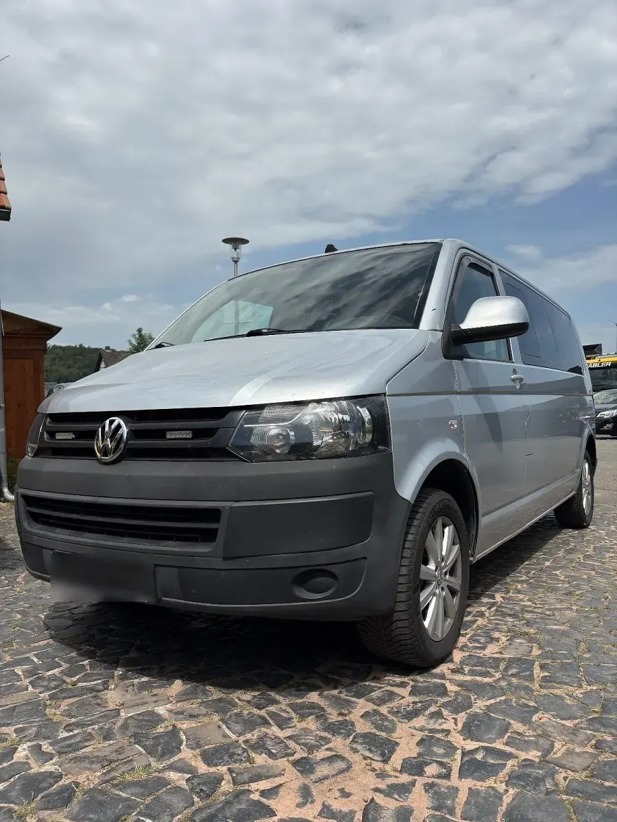 Gebraucht VW Caravelle 131 PS (96 kW) 2008 Silber Van