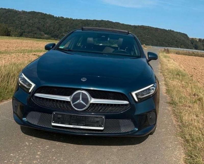 Gebraucht Mercedes A220 Progressive 190 PS (139 kW) 2019 Blau Limousine