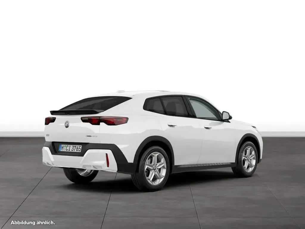 Gebraucht BMW X2 150 PS (110 kW) 2025 Alpinweiss SUV