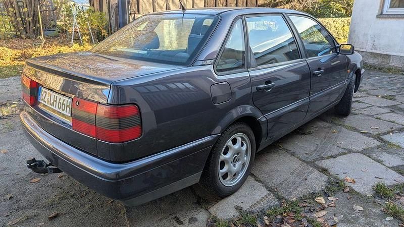 Gebraucht VW Passat 174 PS (127 kW) 1994 Violet Limousine