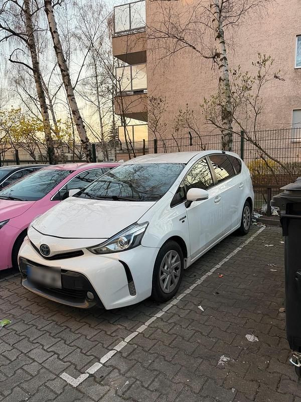 Gebraucht Toyota Prius+ 100 PS (73 kW) 2019 Weiß Van / Kleinbus