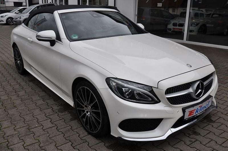 Gebraucht Mercedes C300 AMG line 245 PS (180 kW) 2016 Weiß Cabrio