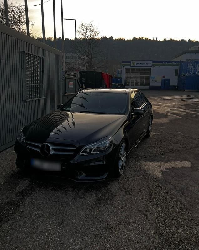 Gebraucht Mercedes E350 AMG 306 PS (225 kW) 2014 Schwarz Limousine