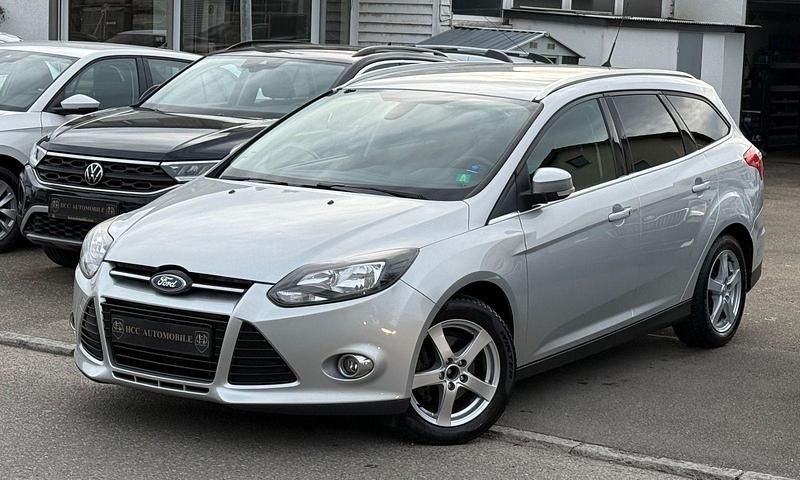 Gebraucht Ford Focus Titanium 125 PS (91 kW) 2013 Silber Kombi