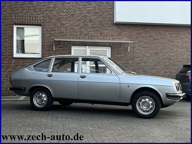 Gebraucht Lancia Beta 90 PS (66 kW) 1973 Silber Limousine