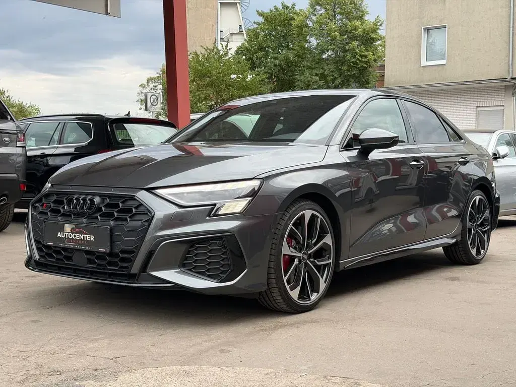 Gebraucht Audi S3 Sport 310 PS (228 kW) 2022 Grau Limousine